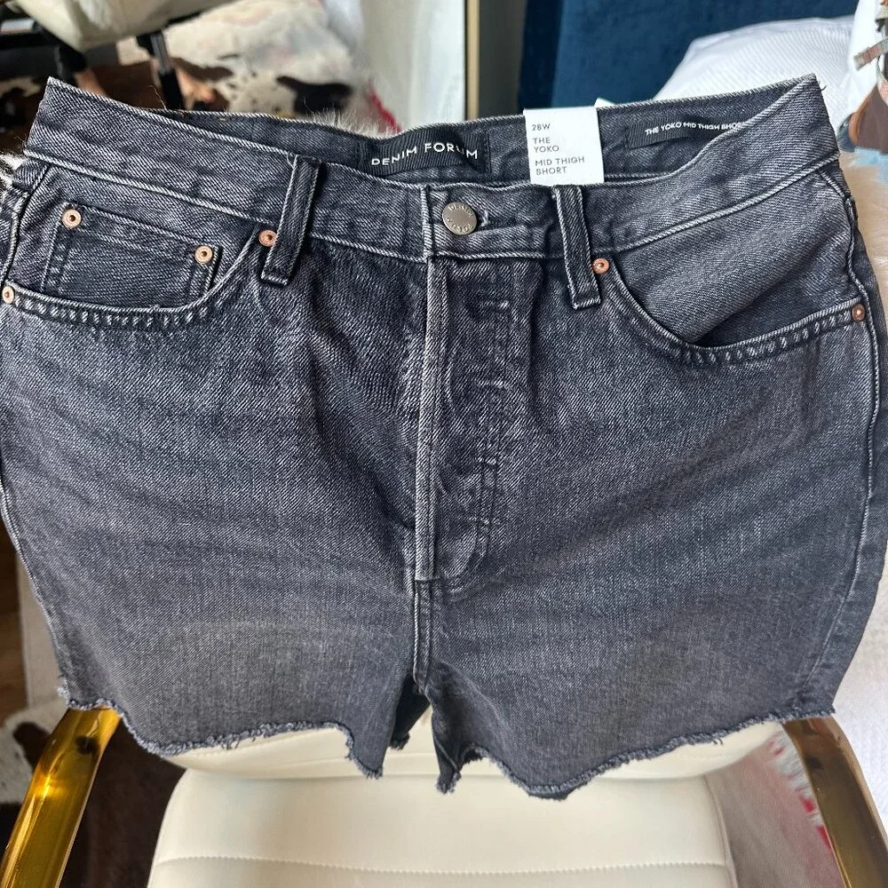 Aritzia Denim Forum black mid thigh jean shorts size 28 New w/ tags! (NWT) - Picture 1 of 5